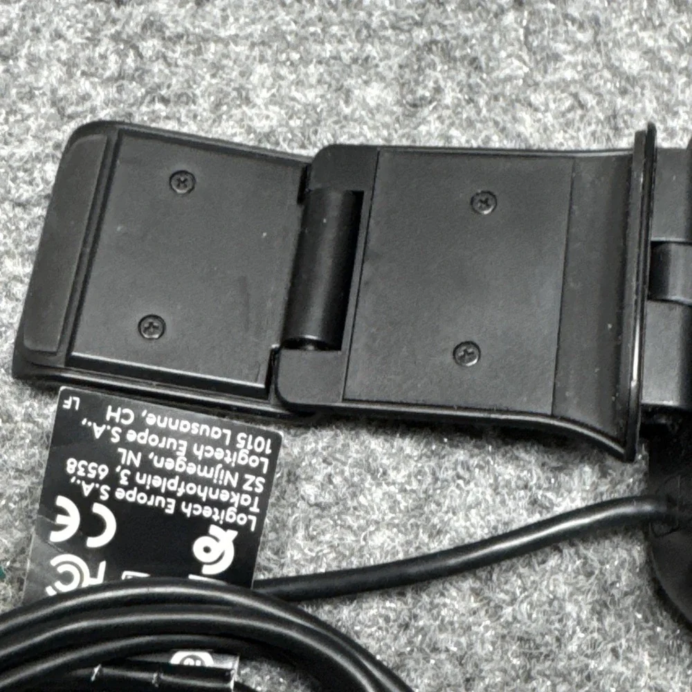 Logitech V-U0018 720p HD Built in Mic Webcam‎ 860-000441